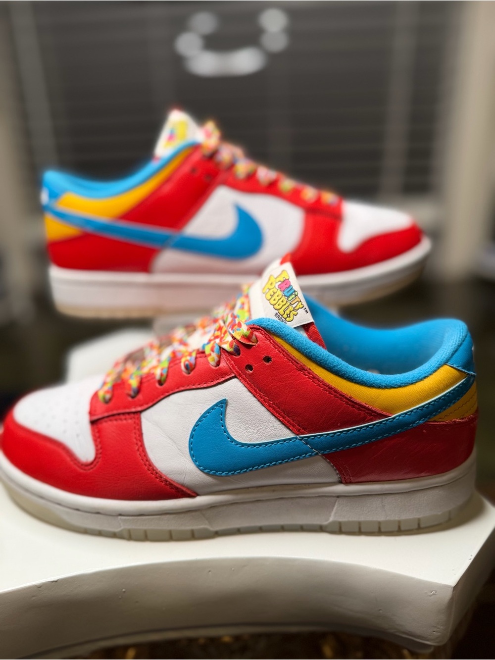 Nike Dunk Low QS LeBron James Fruity Pebbles Red Blue Men 7 Women 8.5